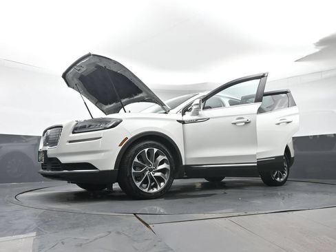 Used 2022 Lincoln Nautilus Reserve w/ Cargo Utility Package AWD/4WD image 45