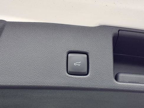 Used 2024 Ford Escape SE w/ PHEV Premium Package image 24