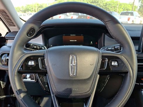 Certified 2023 Lincoln Aviator AWD w/ Premium Package image 20