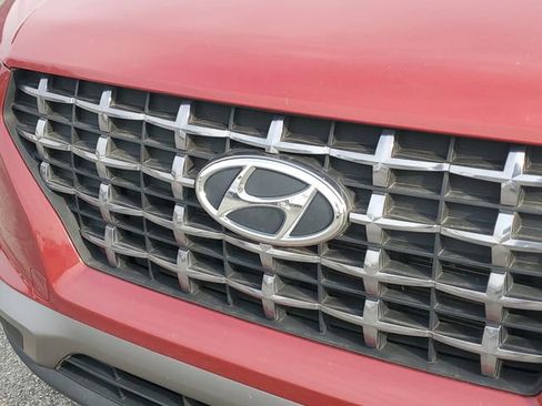 Used 2020 Hyundai Venue SEL w/ Convenience Package image 5