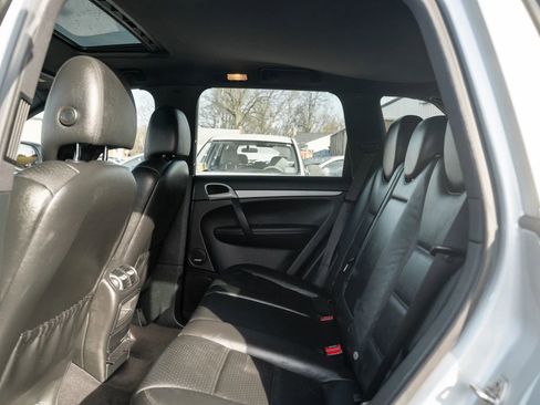 Used 2008 Porsche Cayenne S image 8