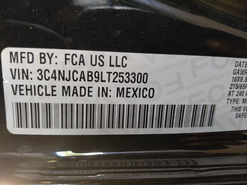 Used 2020 Jeep Compass Sport w/ Tech Group FWD image 33