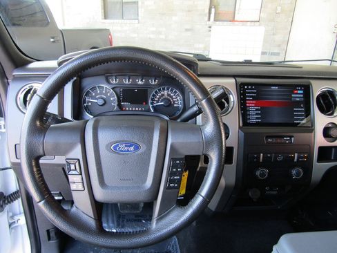 Used 2011 Ford F150 XLT w/ XLT Chrome Pkg RWD image 15