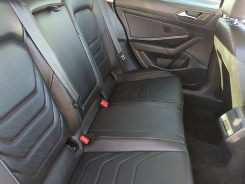 Certified 2021 Volkswagen Jetta SEL Premium image 18