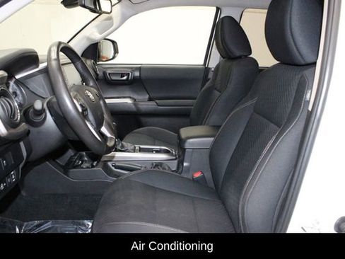 Used 2023 Toyota Tacoma 4x4 Double Cab image 8