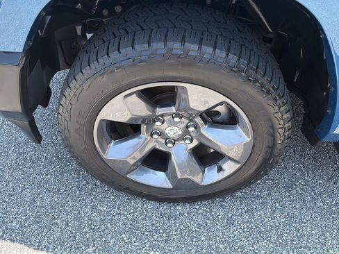Used 2024 RAM 1500 Big Horn AWD/4WD image 39