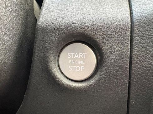 Certified 2022 Nissan Frontier PRO-4X w/ Off-Road Protection Package image 16