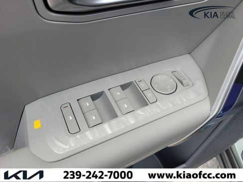 New 2027 Kia Seltos S FWD image 20