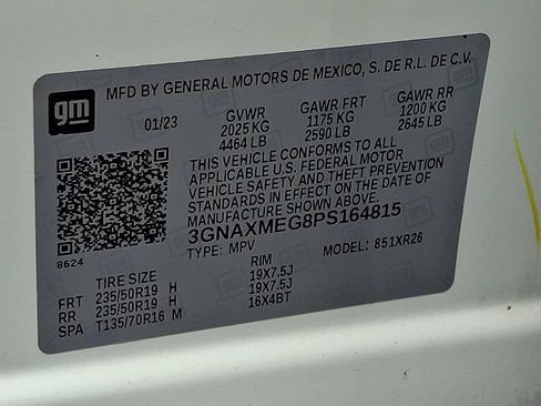 Used 2023 Chevrolet Equinox RS FWD image 30