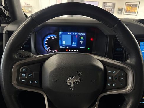 Used 2022 Ford Bronco Black Diamond w/ Sasquatch Package image 37