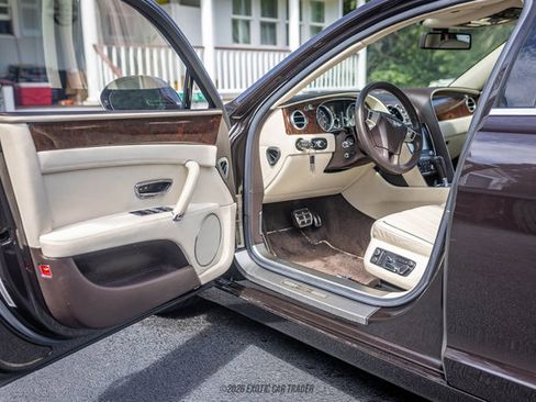 Used 2014 Bentley Flying Spur W12 AWD/4WD image 25