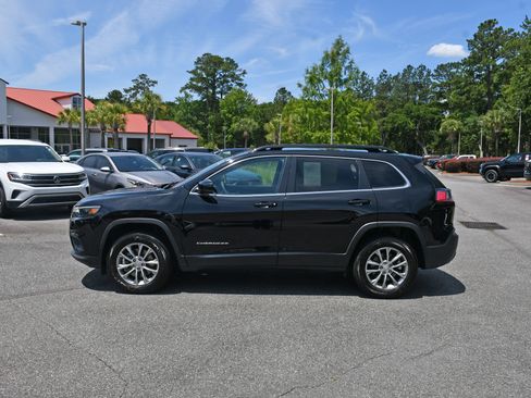 Used 2022 Jeep Cherokee Latitude Lux AWD/4WD image 2