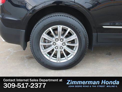 Used 2018 Cadillac XT5 Luxury w/ Driver Awareness Package image 22