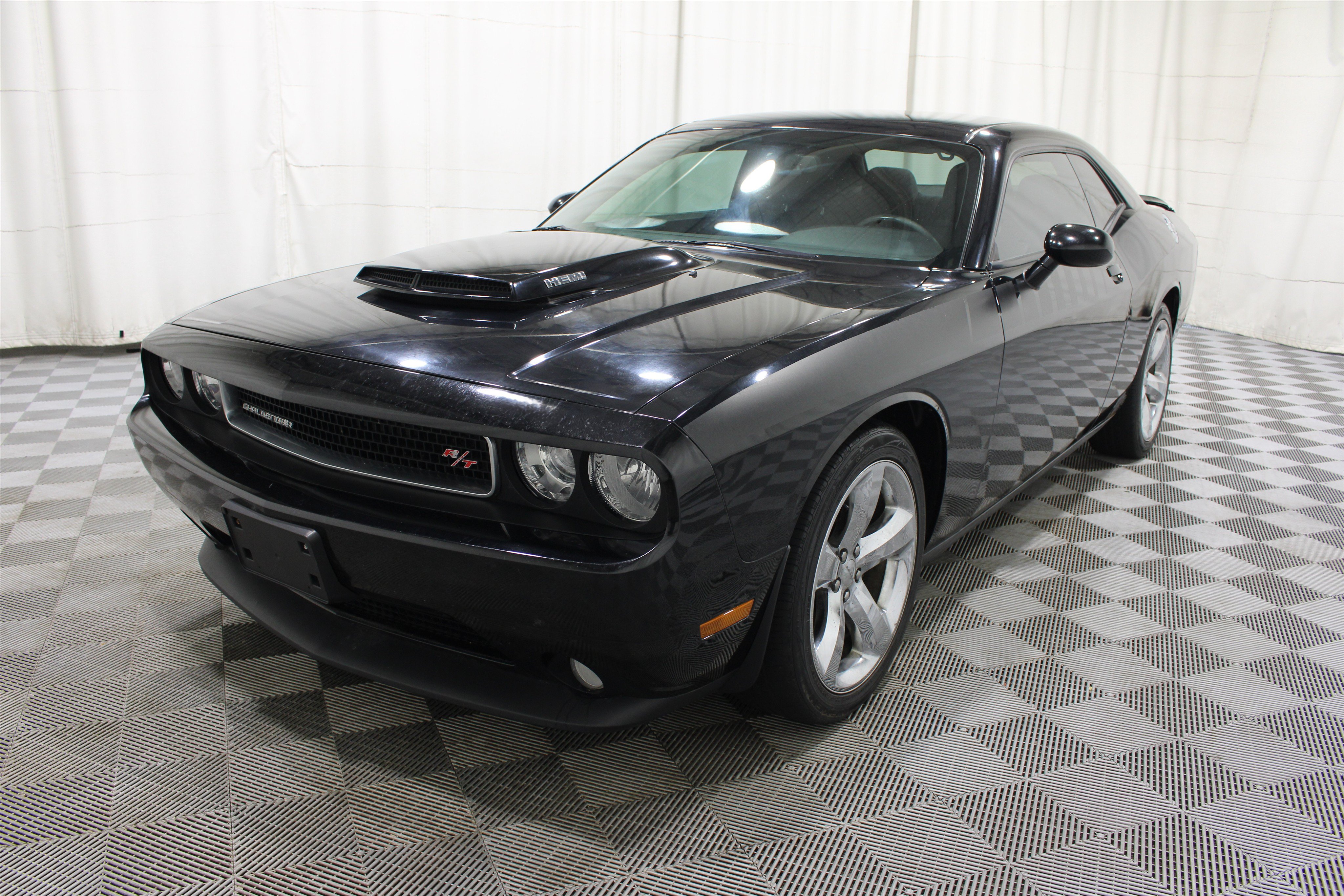 Used 2012 Dodge Challenger R/T RWD image 27