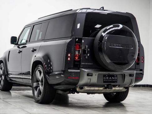 Used 2024 Land Rover Defender 130 Outbound AWD/4WD image 11