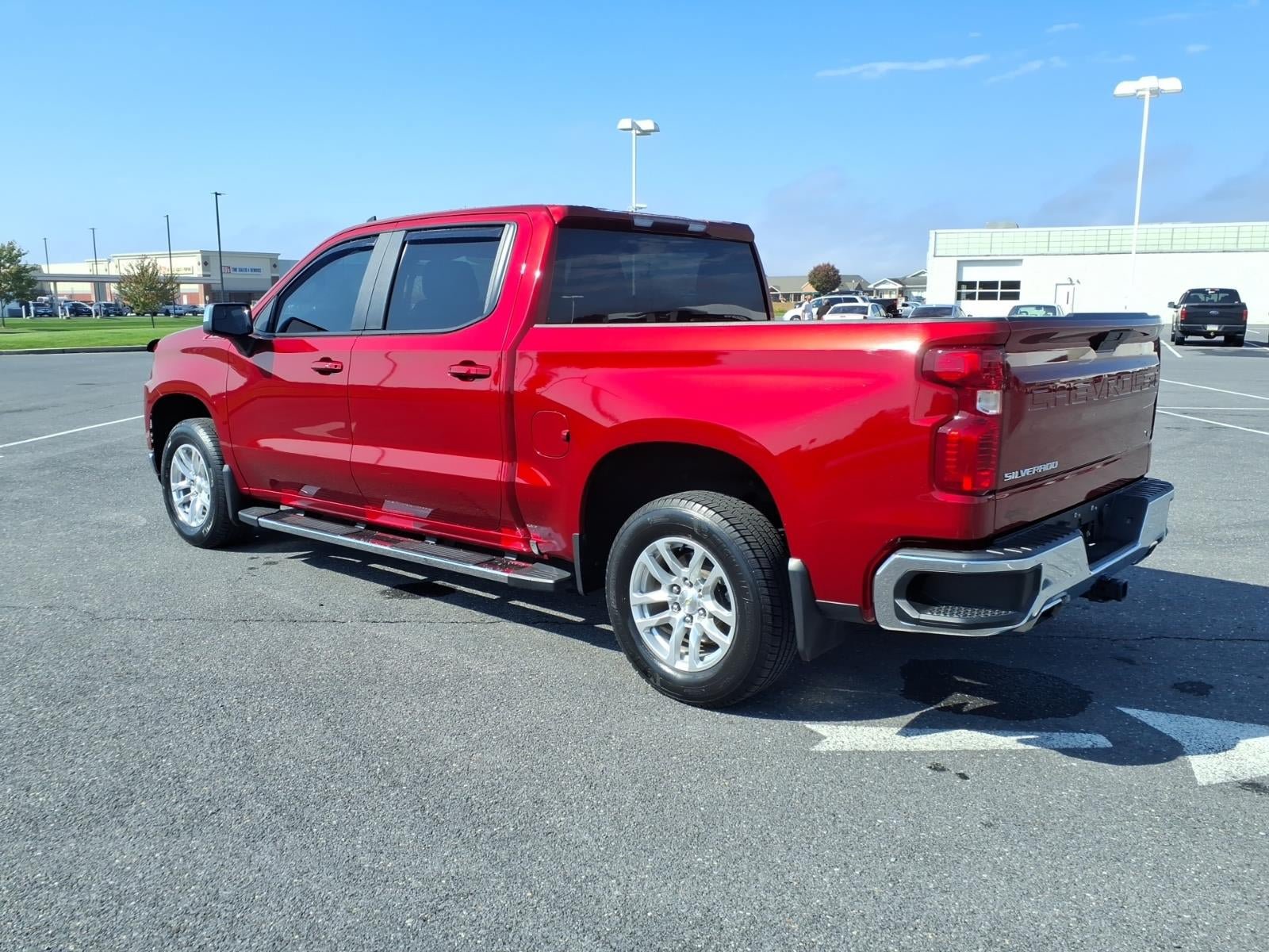 Certified 2021 Chevrolet Silverado 1500 LT AWD/4WD image 6
