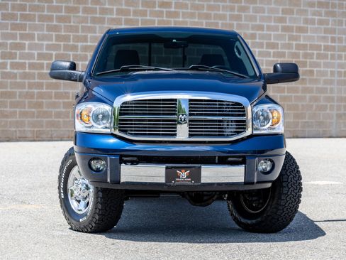 Used 2007 Dodge Ram 2500 Truck Laramie AWD/4WD image 2