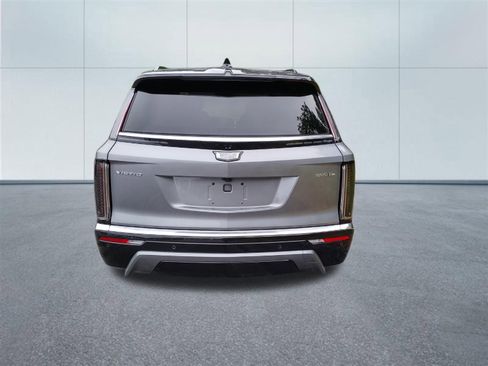 New 2026 Cadillac Vistiq Luxury image 4