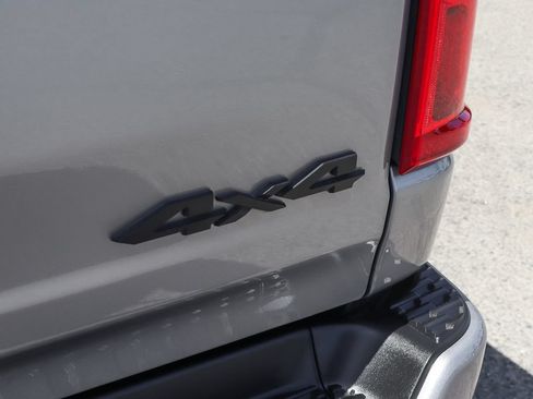 Used 2025 RAM 1500 Limited AWD/4WD image 63