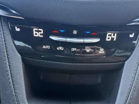 Certified 2023 Cadillac XT5 Premium Luxury AWD/4WD image 44