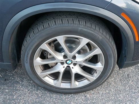 Used 2021 BMW X5 xDrive40i w/ Premium Package image 7