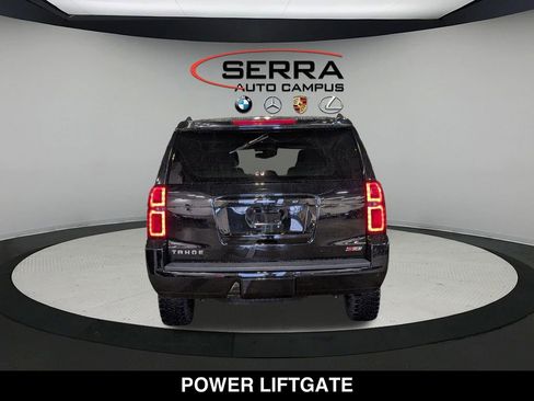 Used 2018 Chevrolet Tahoe LT w/ Luxury Package AWD/4WD image 11