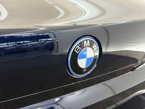 Used 2024 BMW i7 xDrive60 image 10