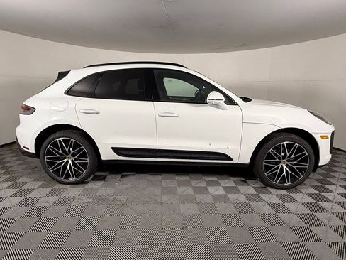 Certified 2026 Porsche Macan image 8