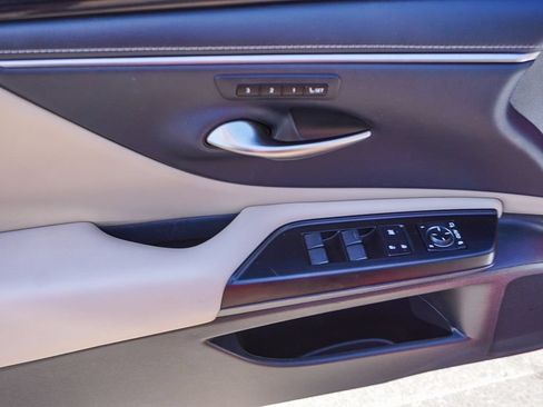 Used 2020 Lexus ES 350 w/ Premium Package FWD image 18