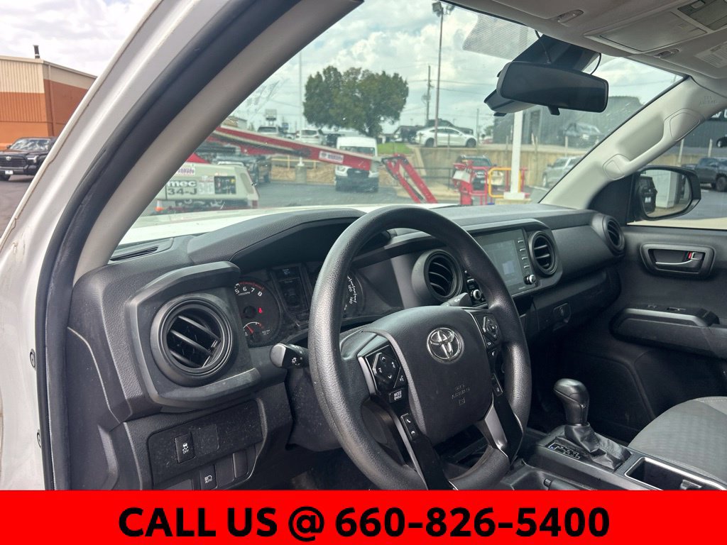 Used 2022 Toyota Tacoma SR RWD image 9