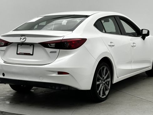 Used 2018 MAZDA MAZDA3 Touring image 6