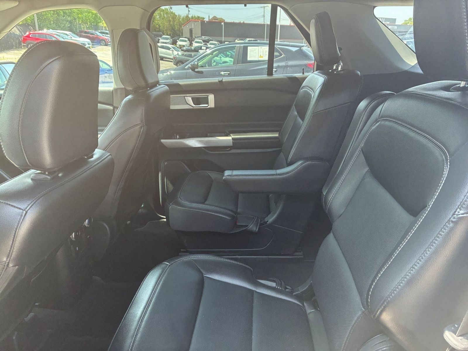 Used 2024 Ford Explorer Limited RWD image 20