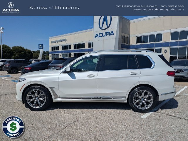 Used 2021 BMW X7 xDrive40i w/ Parking Assistance Package AWD/4WD image 3