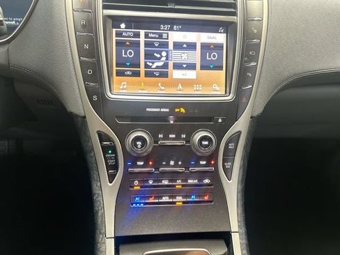 Used 2019 Lincoln Nautilus Reserve AWD/4WD image 18
