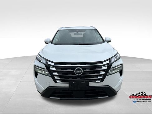 Used 2024 Nissan Rogue Platinum w/ Platinum Premium Package image 10