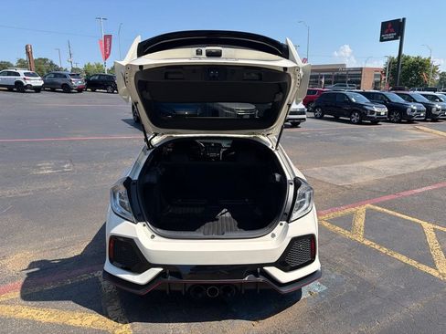 Used 2019 Honda Civic Type R image 9