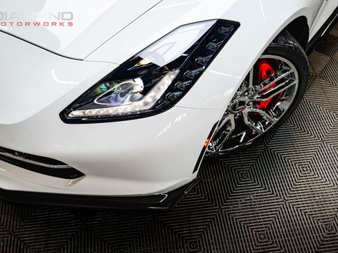 Used 2019 Chevrolet Corvette Stingray Coupe RWD image 5