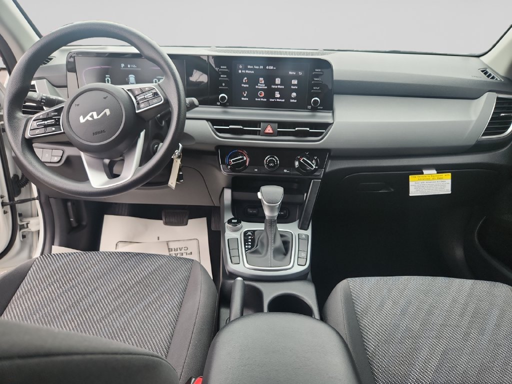 Certified 2024 Kia Seltos LX AWD/4WD image 12