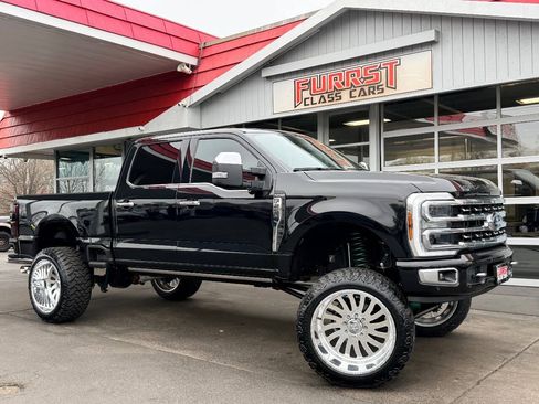 Used 2024 Ford F250 Platinum AWD/4WD image 1