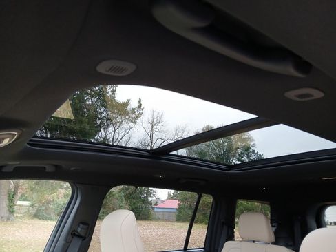 New 2025 Jeep Grand Cherokee L Limited w/ Luxury Tech Group II image 51