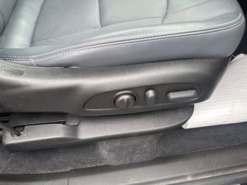 Used 2023 Buick Enclave Essence w/ Experience Buick Package image 28