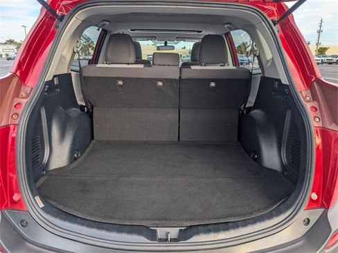 Used 2015 Toyota RAV4 XLE image 9
