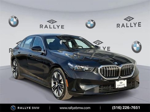 Certified 2025 BMW i5 xDrive40 w/ Premium Package image 1