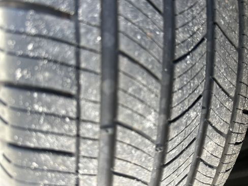 Used 2025 Toyota RAV4 Limited w/ Advanced Technology Package image 8