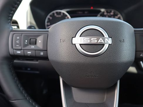 Certified 2025 Nissan Rogue SV AWD/4WD image 22
