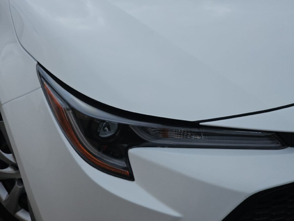 Used 2022 Toyota Corolla LE w/ Carpet Mat Package (TMS) FWD image 33