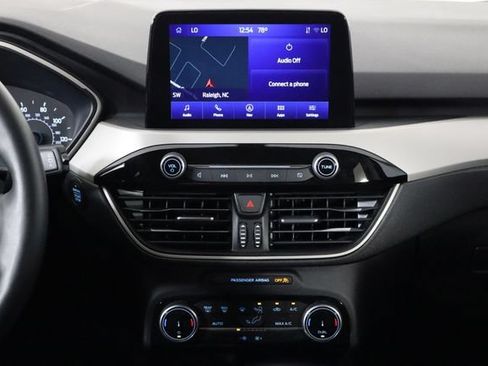 Used 2022 Ford Escape SE w/ SE Sport Appearance Package FWD image 28