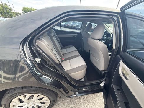 Used 2017 Toyota Corolla LE FWD image 16