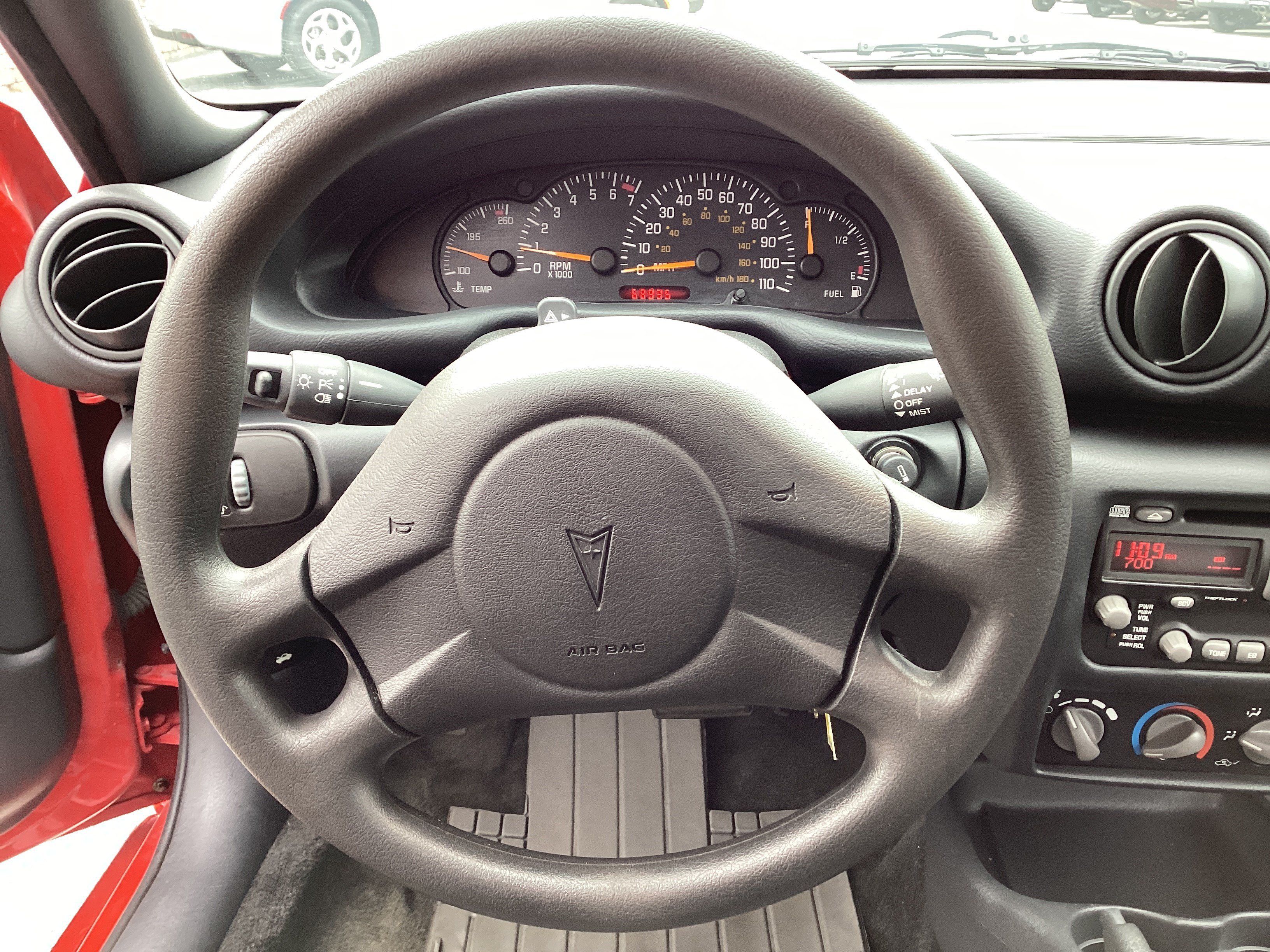 Used 2005 Pontiac Sunfire Coupe w/ 1SB Preferred Equipment Group FWD image 15
