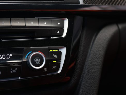 Used 2020 BMW M4 Coupe w/ M Driver's Package image 39